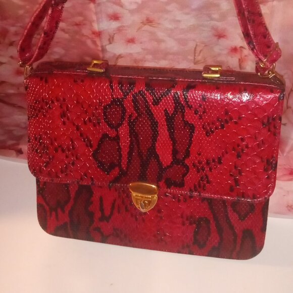 Vintage GOOD QUALITY Red Snakeskin SLIM Handbag w/ Adjustable Shoulder Strap - Picture 1 of 13
